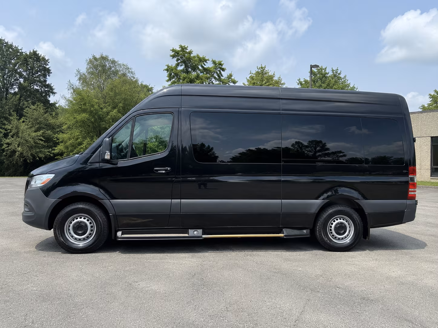 15 passenger sprinter van