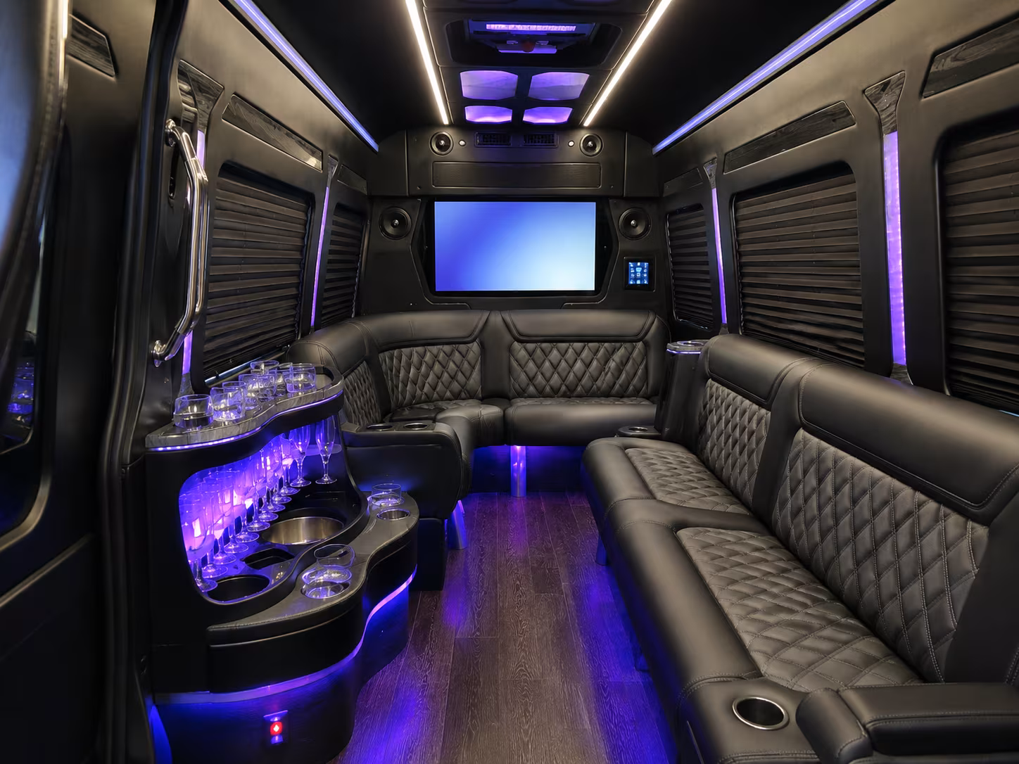 find the perfect transportation for your next airport transfer 2