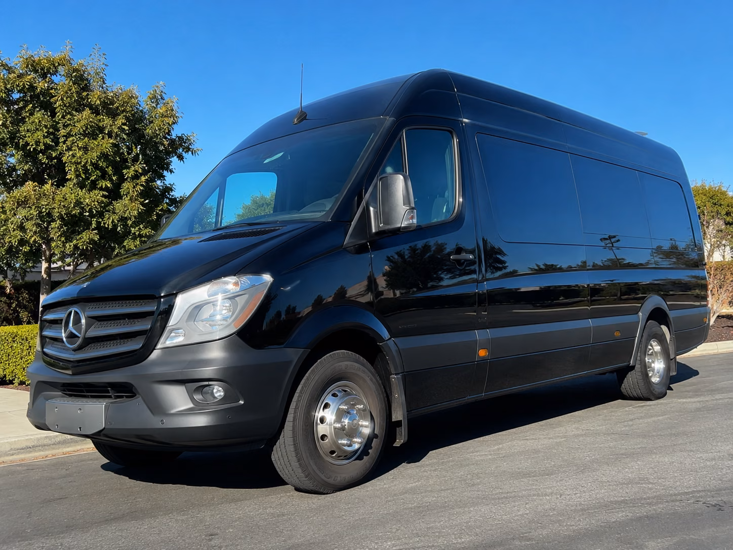 find the perfect transportation for your next private event 5