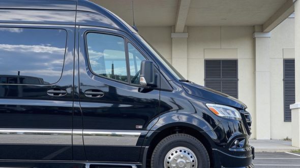 vista employee shuttle van service